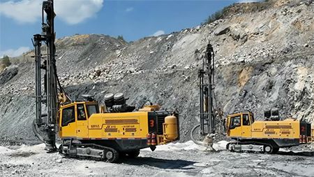 Equipo de Perforación DTH JK810-3 en un Proyecto en Serbia